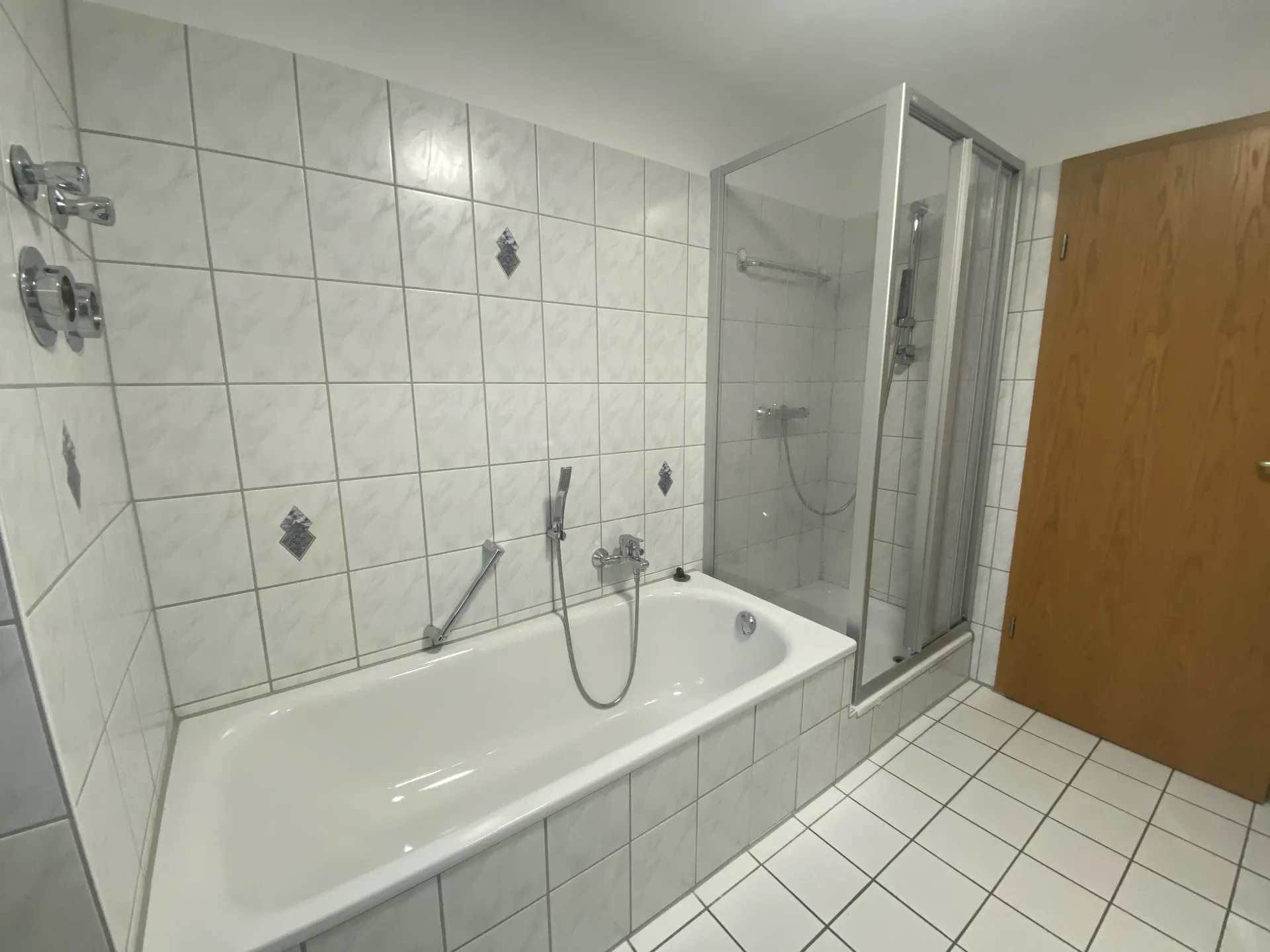 LE_Kunzestr. Badezimmer